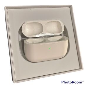 Apple Airpods Pro Wireless Charging Case - Original Apple